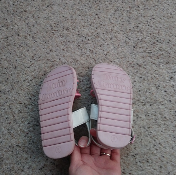 Girl's Juicy Couture Sandals - Picture 3 of 3
